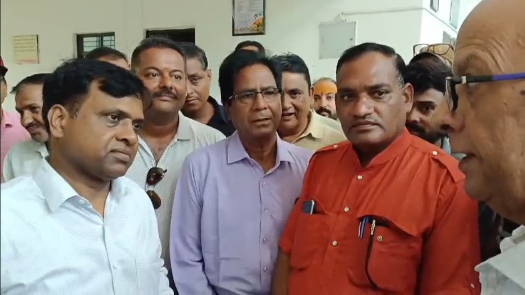 Allegations of irregularities in land acquisition for the Rewa-Sidhi four-lane project.