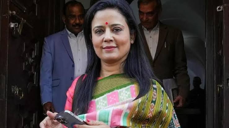 TMC सांसद महुआ मोइत्रा