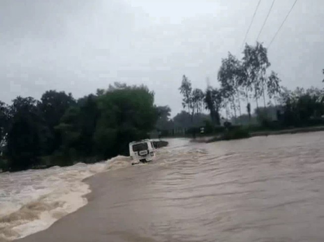 Havoc caused by heavy rains in Satna district