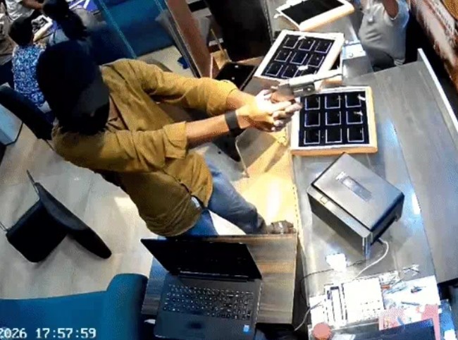 Dacoity at a jewellery shop in Singrauli