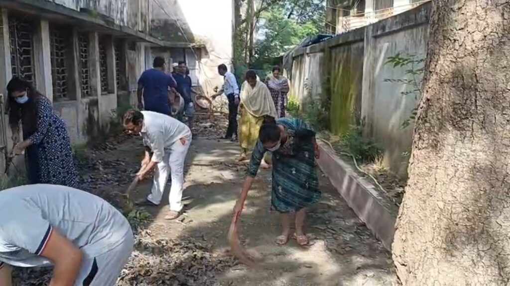 Message of cleanliness in Rewa on Gandhi Jayanti