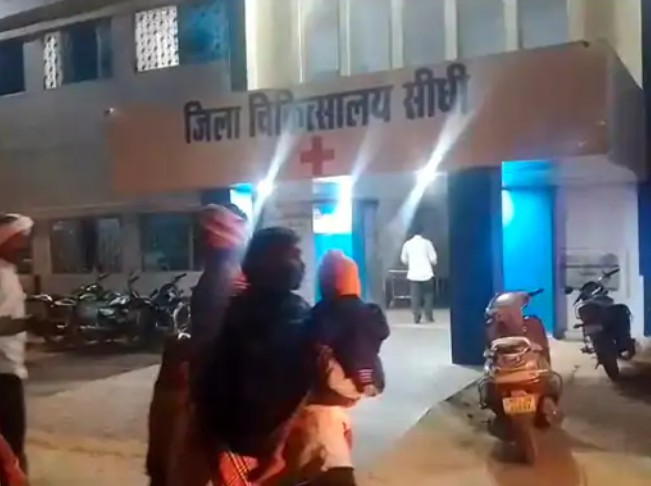 5 members of the same family fell ill after consuming kodo and meat In Sidhi